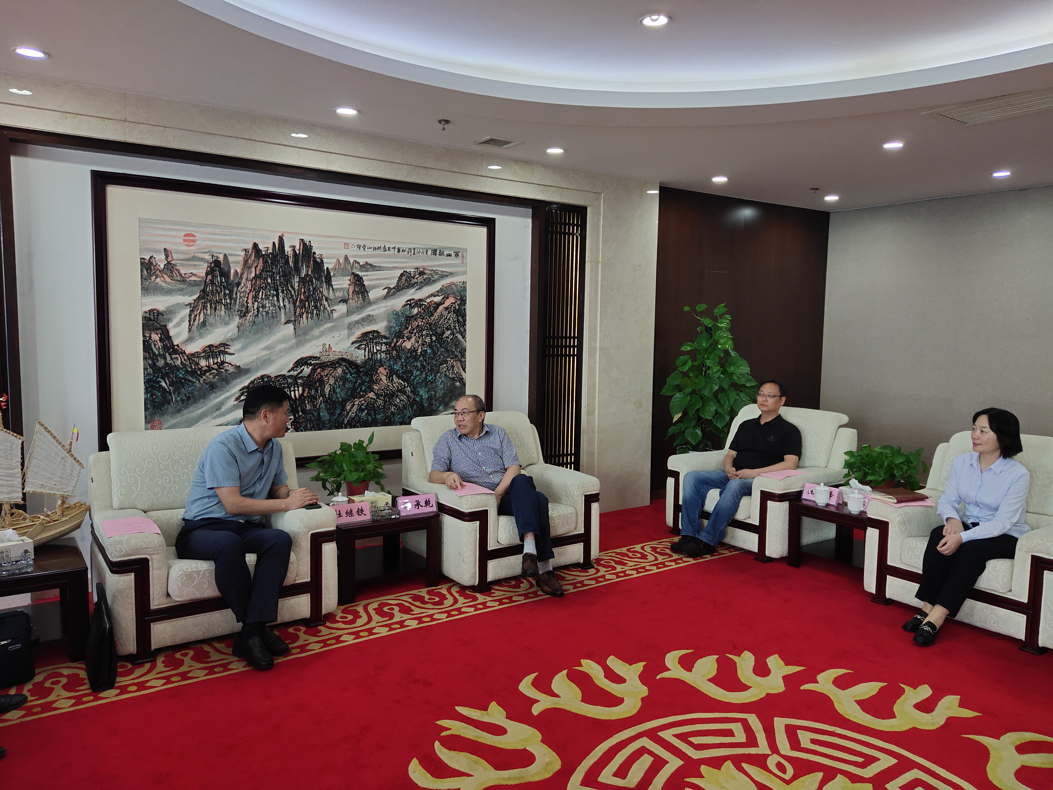 Z6��������ʱ���й������ٷ���վ