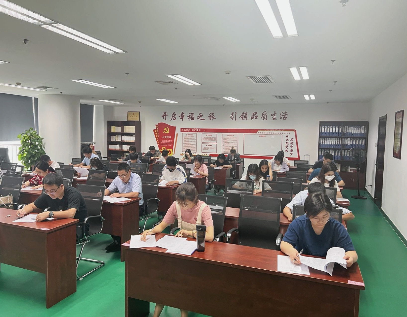 Z6��������ʱ���й������ٷ���վ