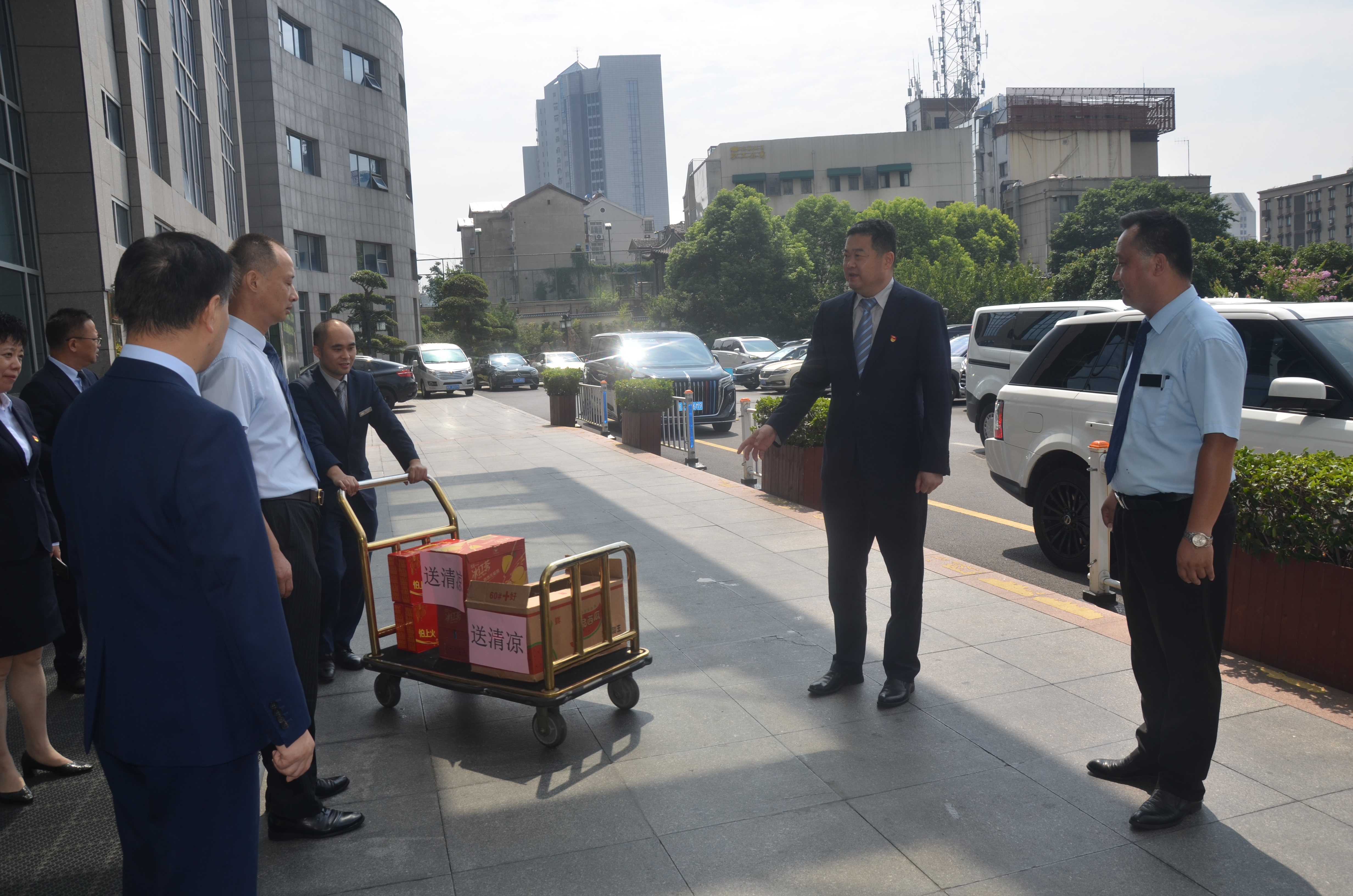 Z6��������ʱ���й������ٷ���վ