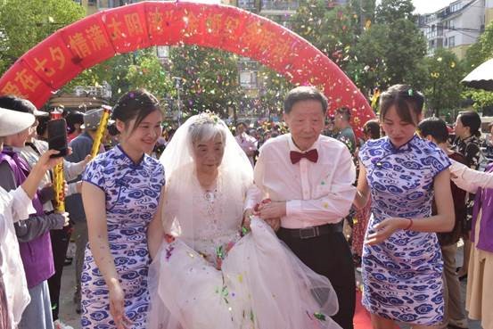 Z6��������ʱ���й������ٷ���վ