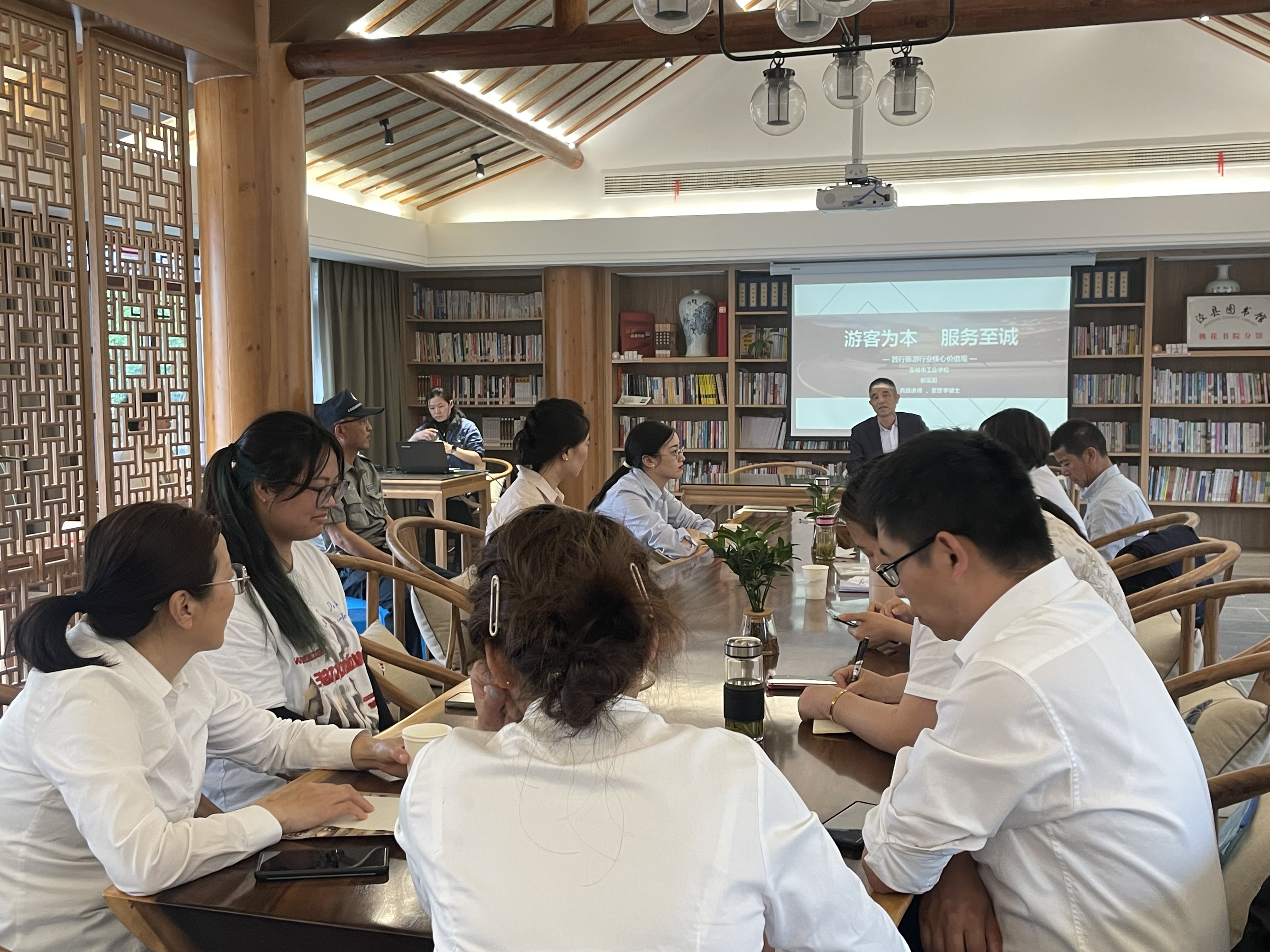 Z6��������ʱ���й������ٷ���վ