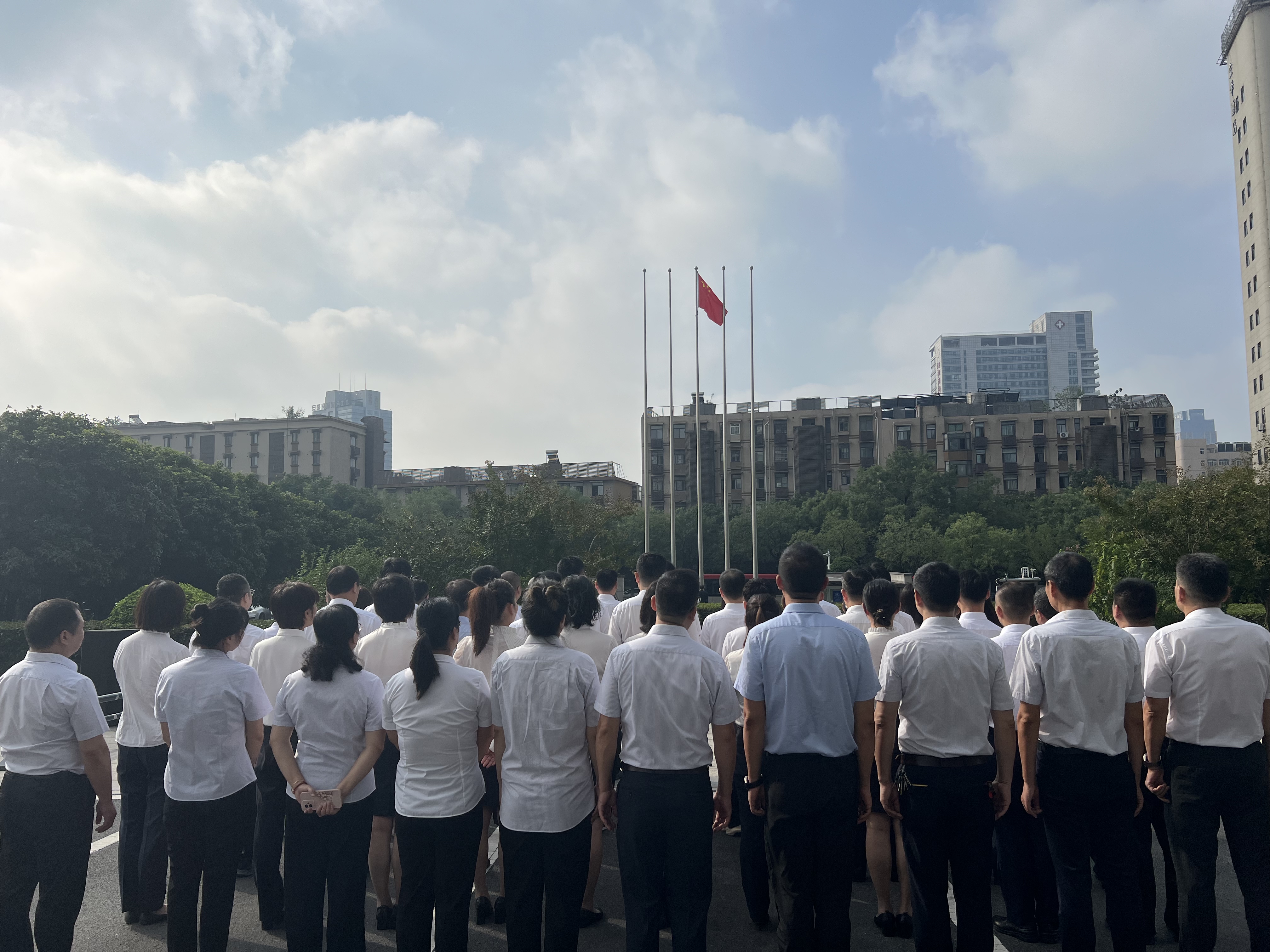 Z6��������ʱ���й������ٷ���վ