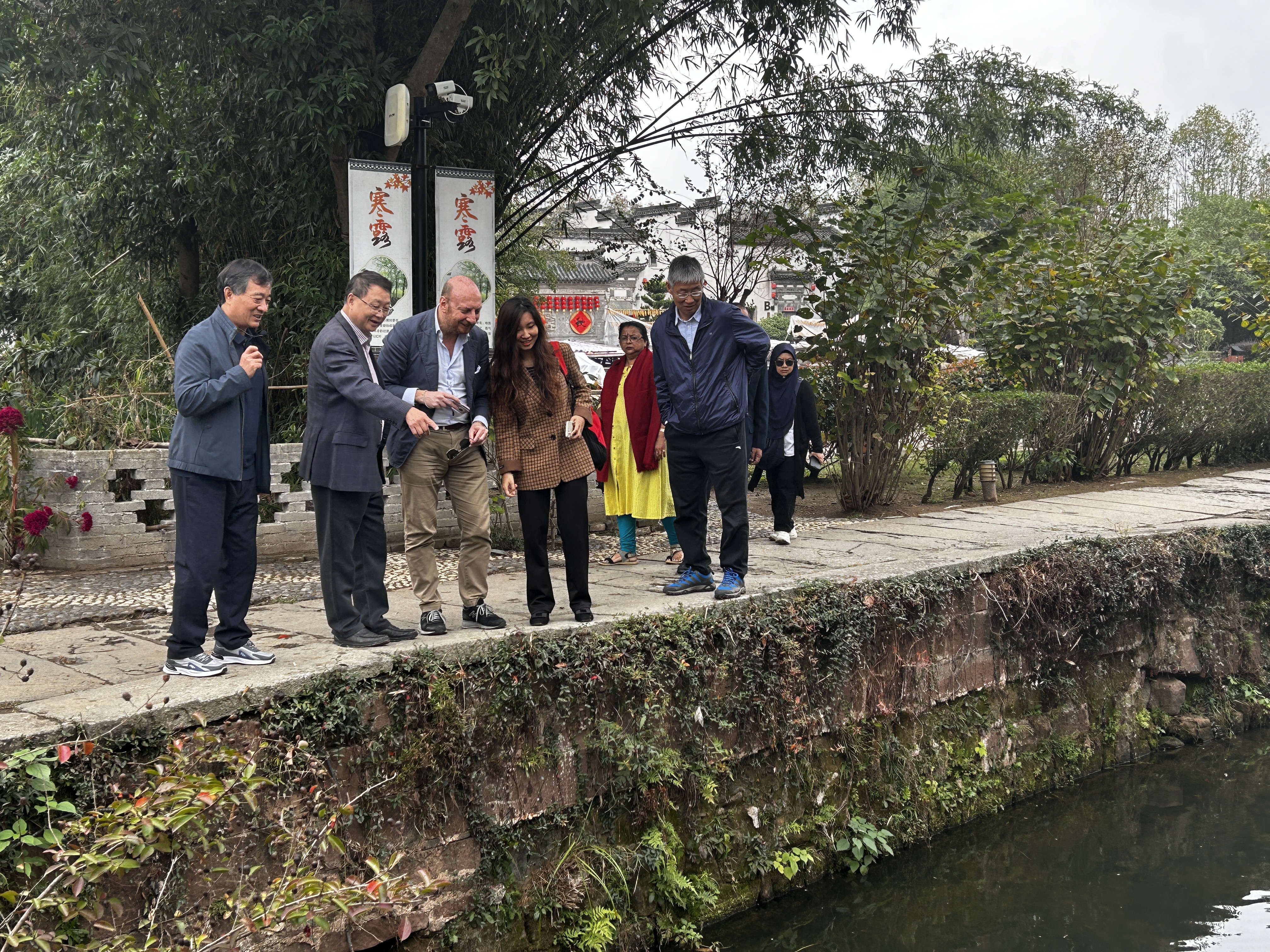 Z6��������ʱ���й������ٷ���վ