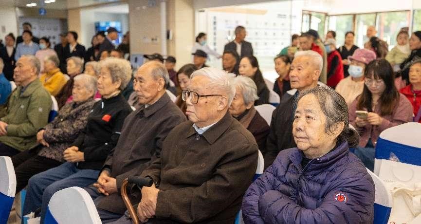 Z6��������ʱ���й������ٷ���վ